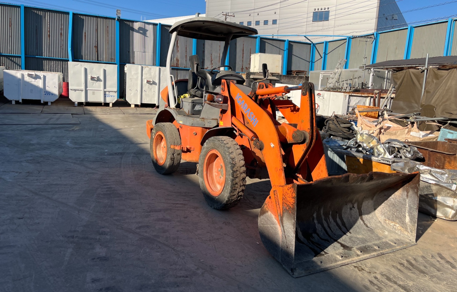 タイヤショベル